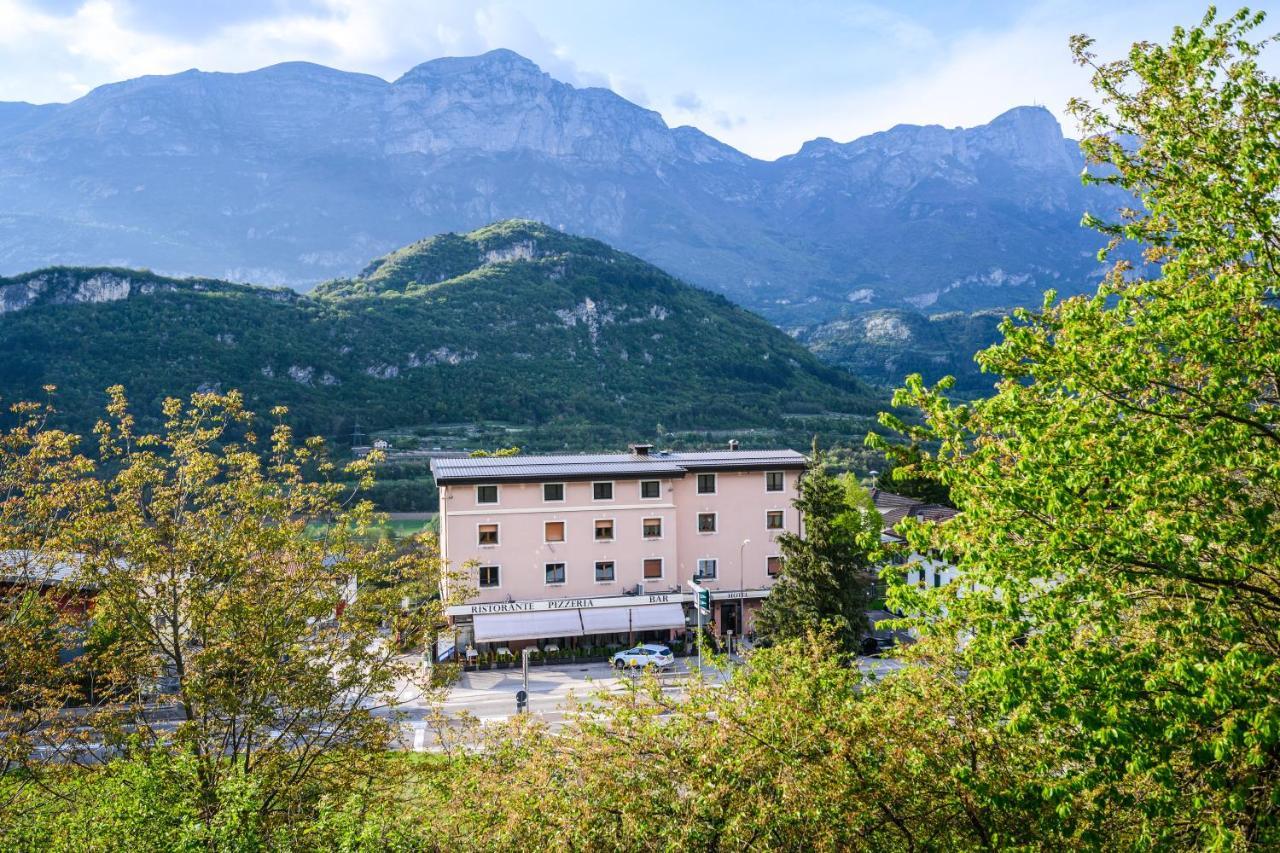 Almamed Hotel San Leonardo Vigolo Baselga Exterior photo